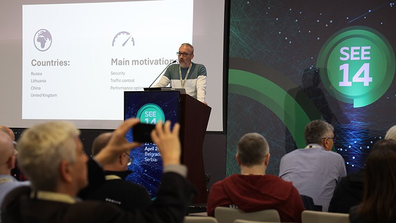 A picture of Aleksandar Ristic giving a presentation