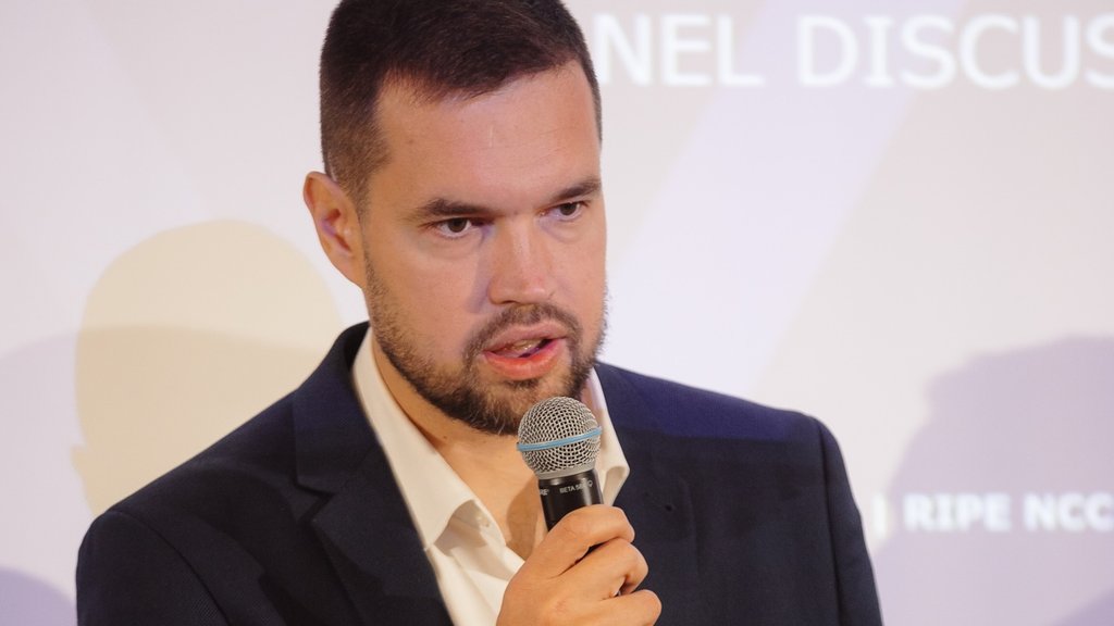 A picture of Dmitrijs Nikitins giving a presentation